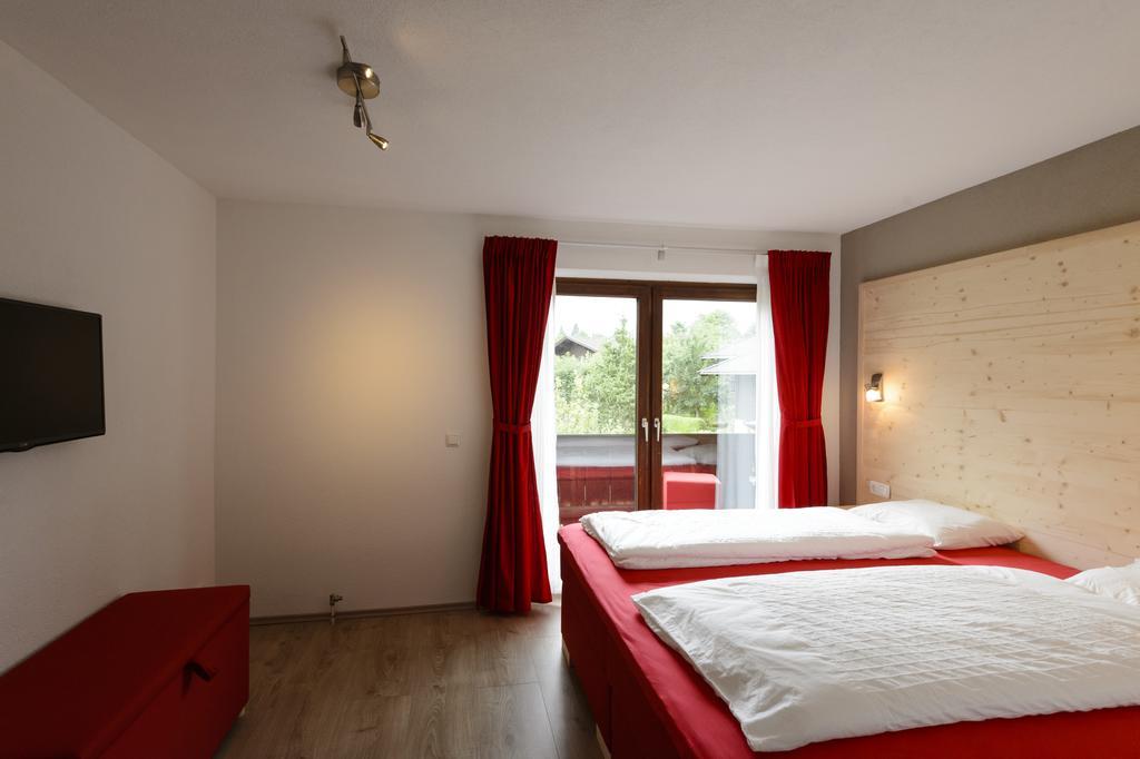 Haus Alpenblick Lofer Apartment Bagian luar foto