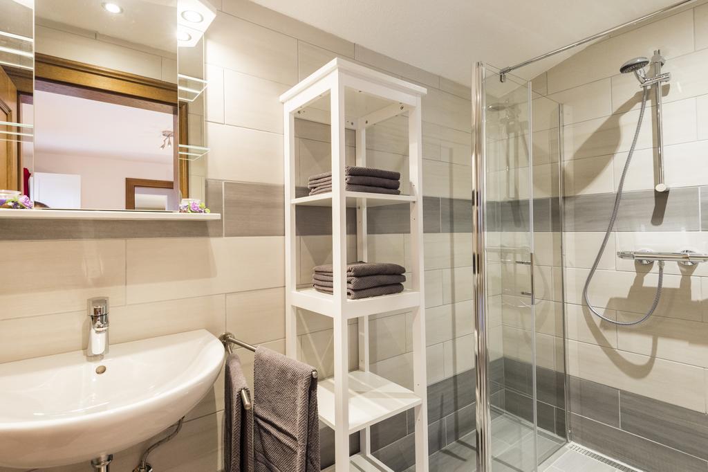 Haus Alpenblick Lofer Apartment Bagian luar foto