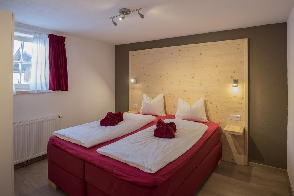 Haus Alpenblick Lofer Apartment Bagian luar foto