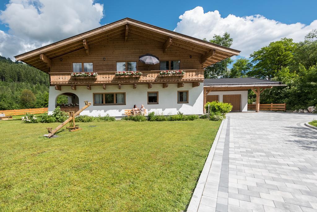 Haus Alpenblick Lofer Apartment Bagian luar foto