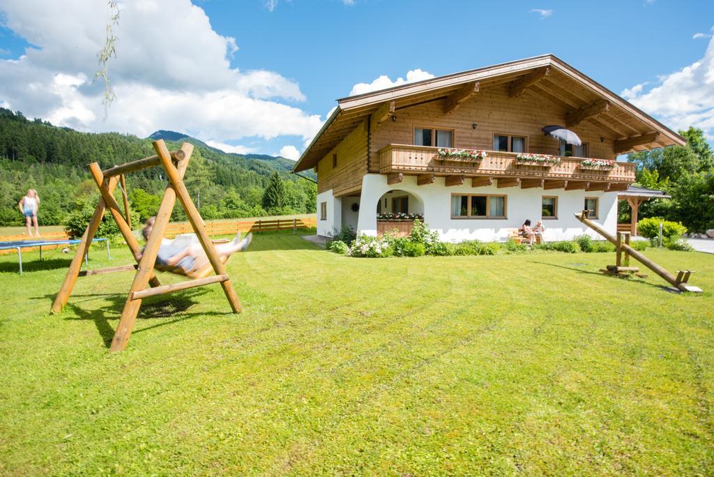 Haus Alpenblick Lofer Apartment Bagian luar foto